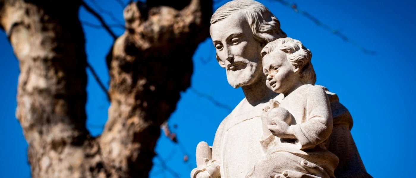 Tra le braccia del padre